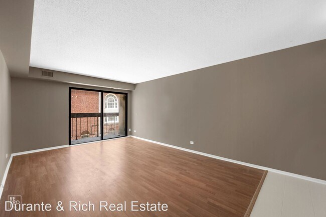 Foto del edificio - 2 br, 2 bath House - 1738 Chicago Avenue