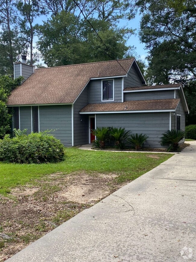 Building Photo - 3312 Whitney Dr W