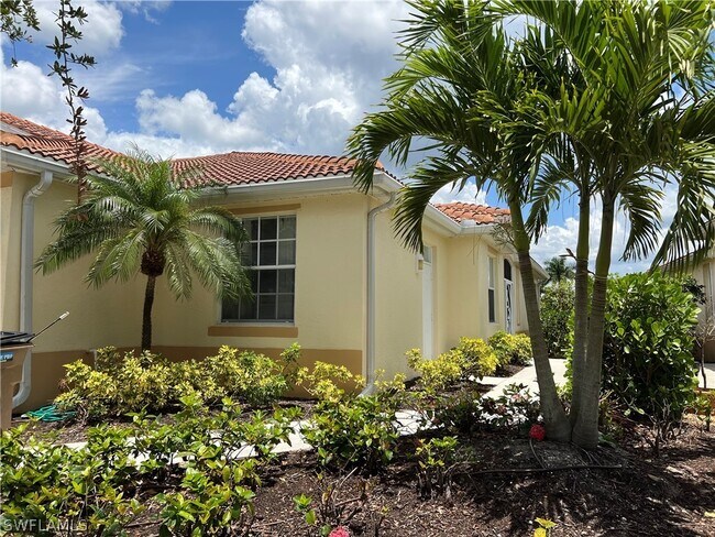 Foto del edificio - 3181 Matecumbe Key Rd
