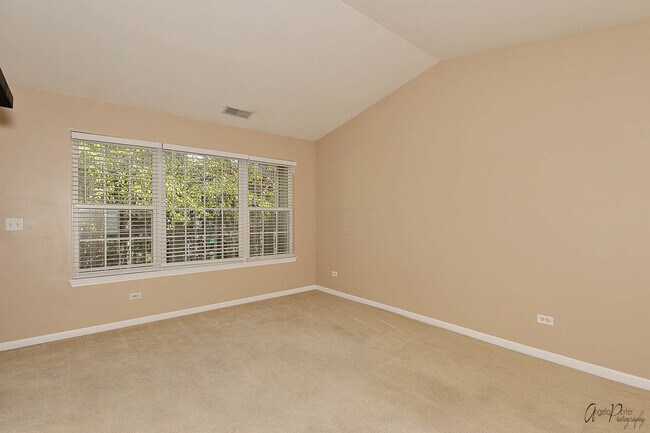 Foto del edificio - 1187 N Red Oak Cir