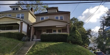 Building Photo - 2235 Saranac Ave