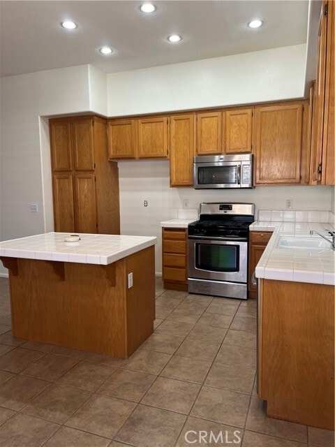 Building Photo - 17605 Landis Dr