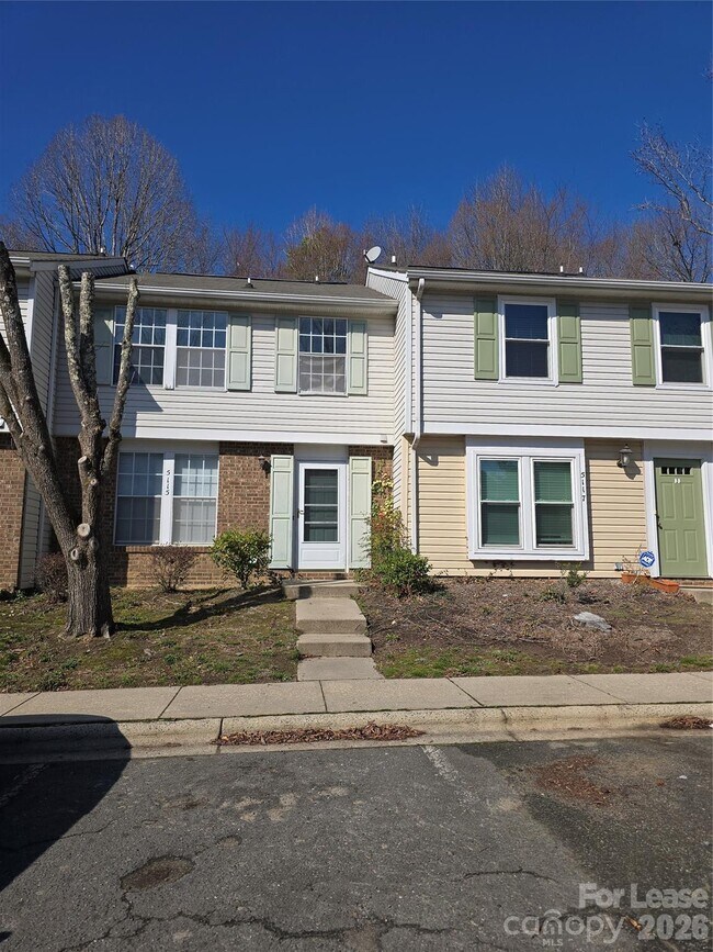 Foto del edificio - 5115 Fair Wind Ln