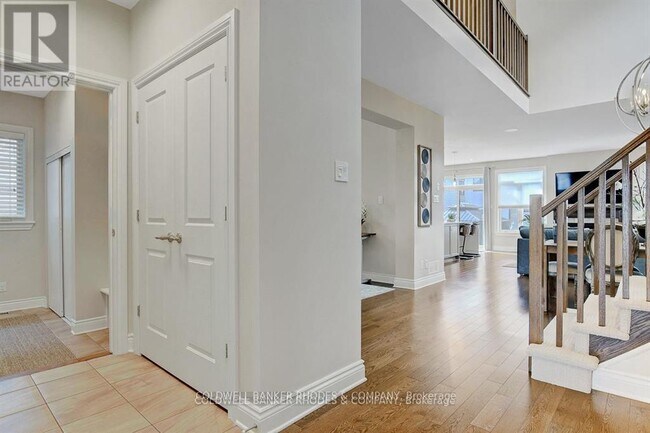 Building Photo - 308 Rosina Way