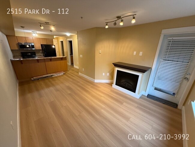 Building Photo - Condo in Central Abbotsford