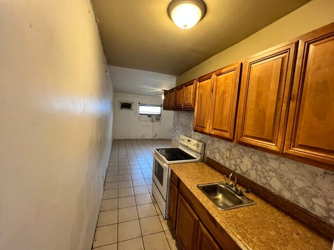 Building Photo - 3171 McSherry Dr