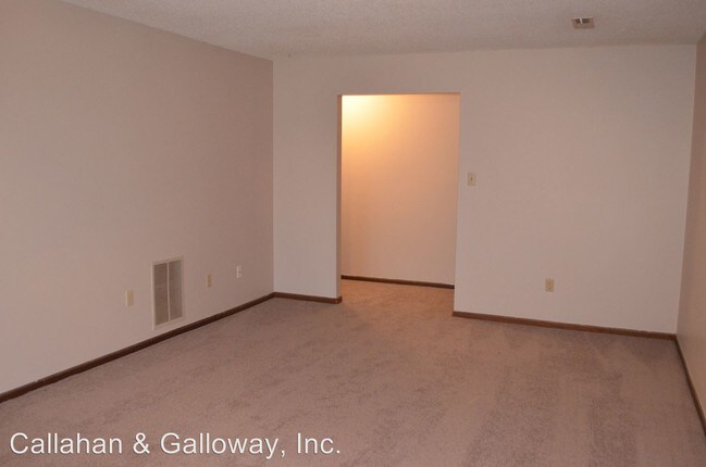 Foto del edificio - 120 N Keene St