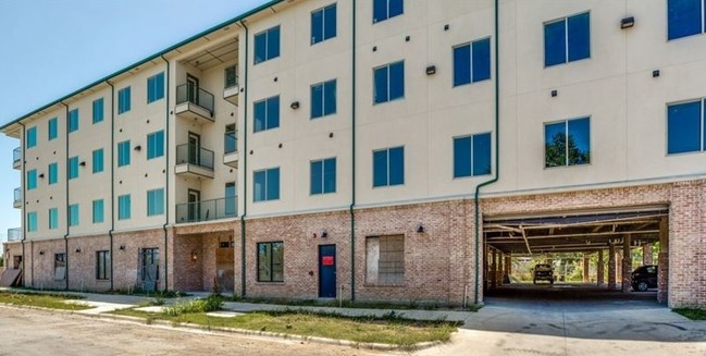 Foto del edificio - Lofts at Fair Park