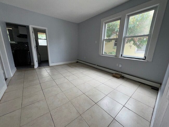 Foto del edificio - 267 Goldsmith Ave