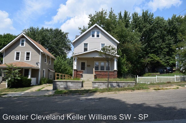 Building Photo - 1409 Honodle Ave