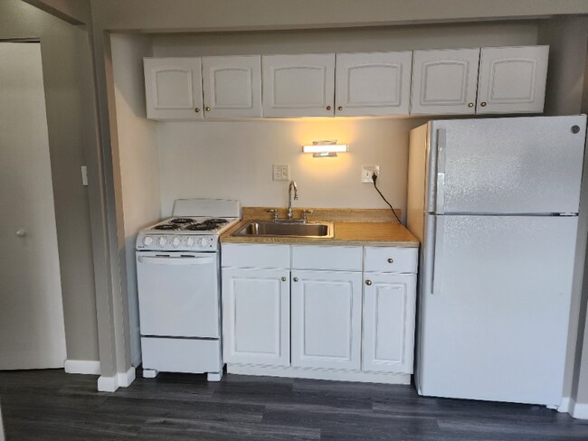 Foto del edificio - 4801 Madison Rd