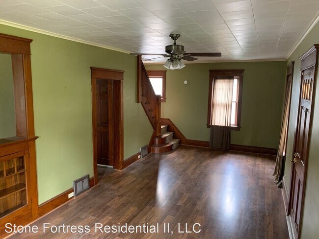 Foto del edificio - 4 br, 2 bath House - 37 Harris Hill Road
