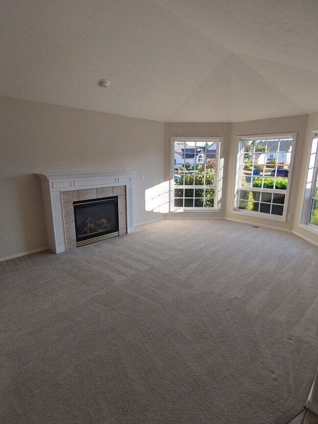 Building Photo - Welcome to Your Dream Home: Custom-Built 3...