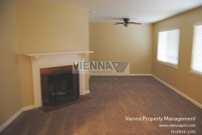 Foto del edificio - Cute 3 Bedroom Home with a Large Backyard