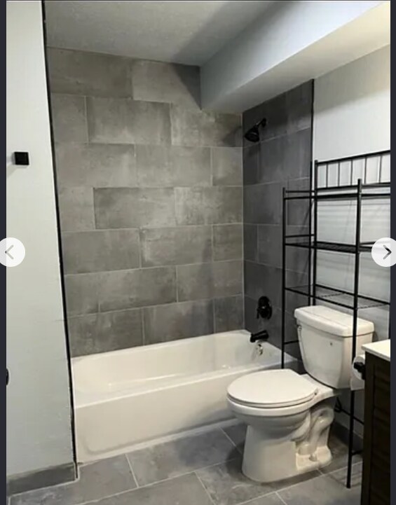 Foto del edificio - 12001 Phoenix Ave NE