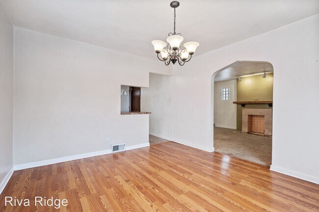 Foto del edificio - 2 br, 1 bath House - 62 Lakewood Avenue