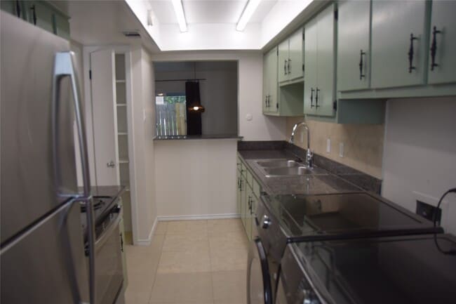 Foto del edificio - 7827 Leonora St