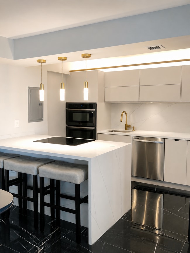 Building Photo - Miami Condo