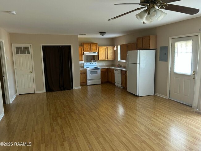 Building Photo - 1205 Alfred St