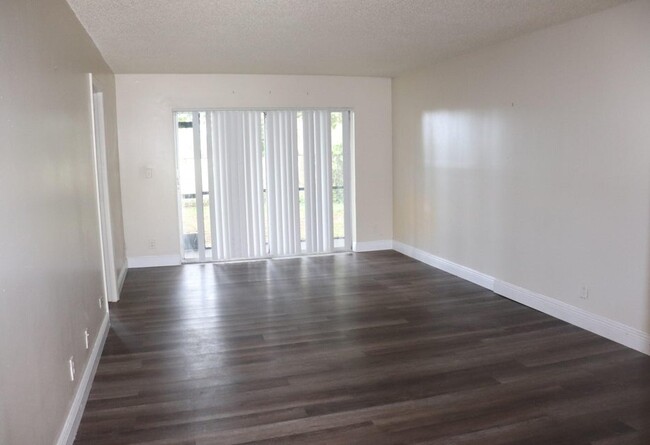 Foto del edificio - 7820 S Colony Cir