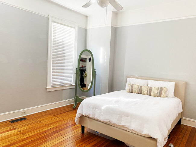 Back Bedroom 3 large windows - 206 Calhoun St