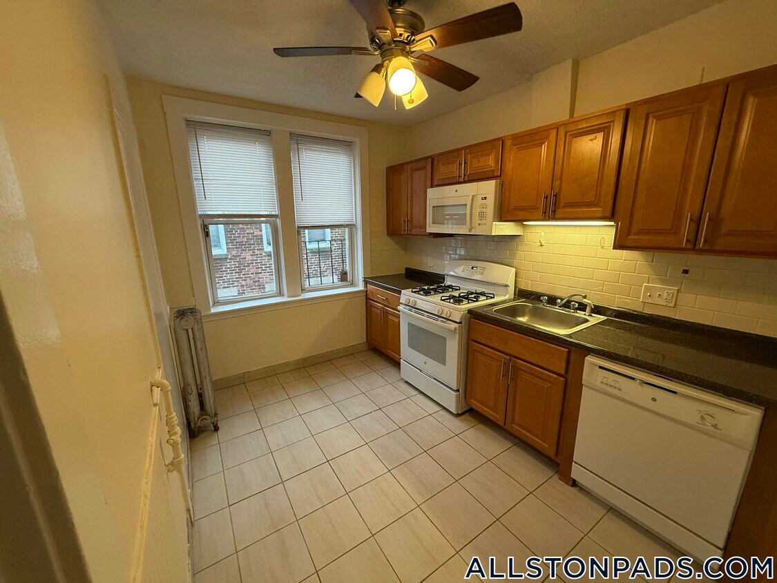 Foto principal - 518 Cambridge St