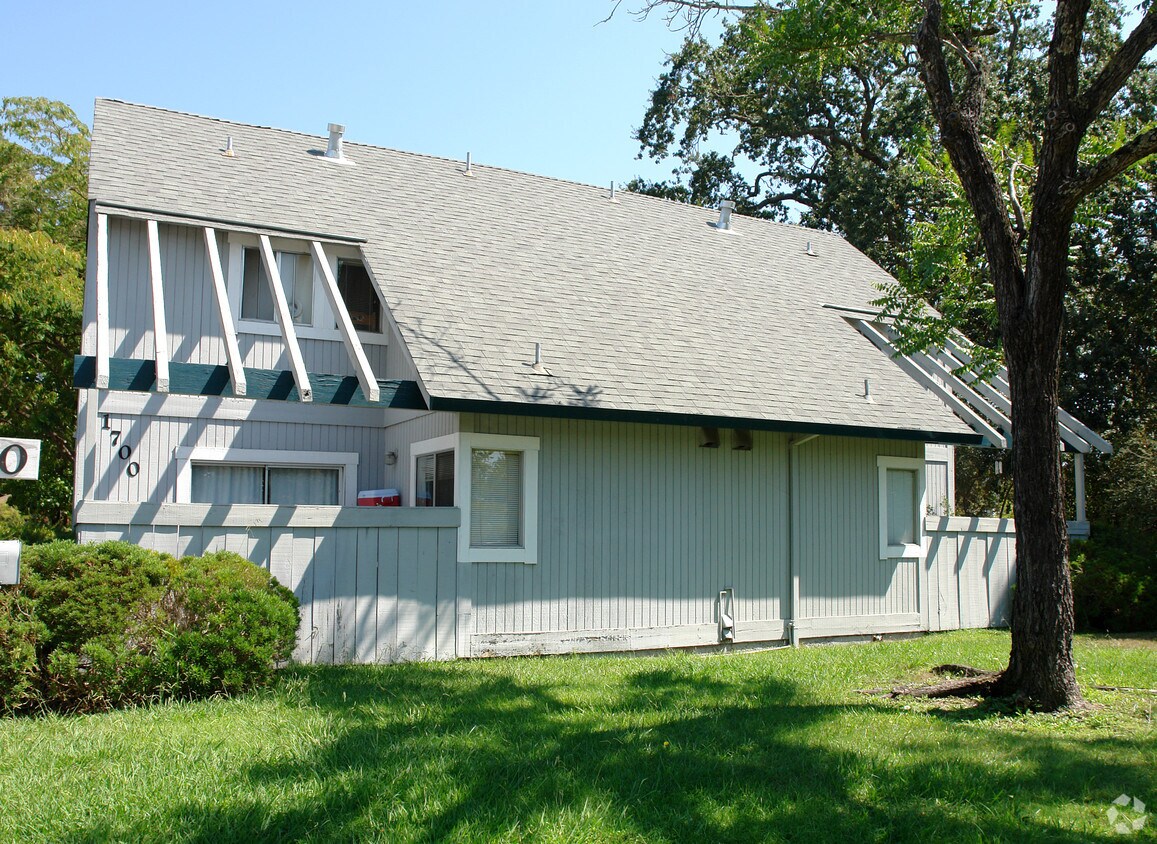 Foto del edificio - 1700 Mission Blvd