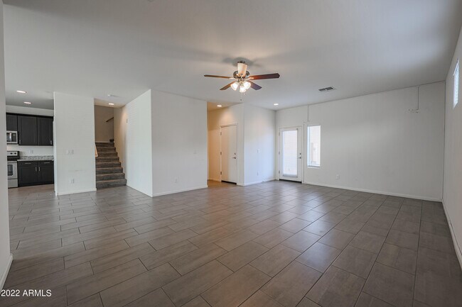 Foto del edificio - 7232 S 18th Ln