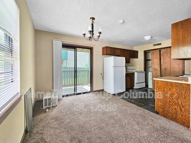 Foto del edificio - 4400 Mesa Dr