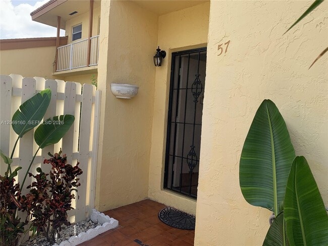 Building Photo - 8380 SW 154th Ave