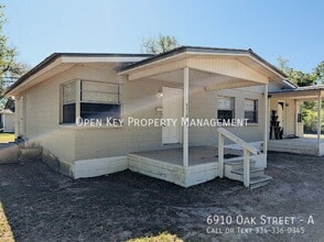Building Photo - 6910 Oak St