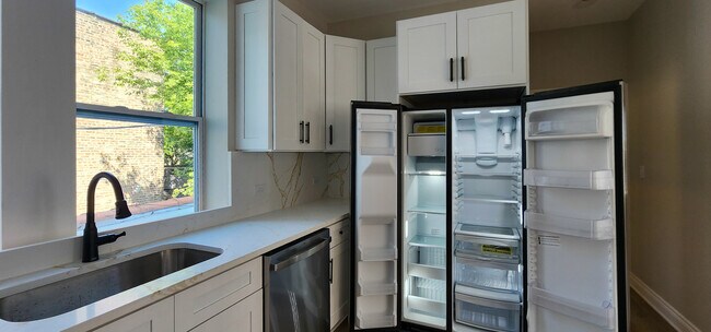 Foto del edificio - 2552 S Central Park Ave