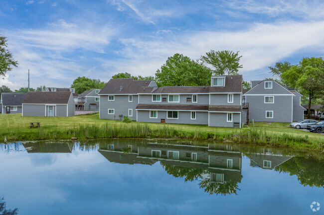 Foto del edificio - Bay Valley Harbor Apartments