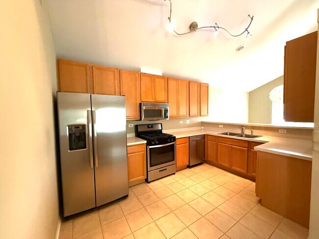 Foto del edificio - 2419 Oakfield Ct