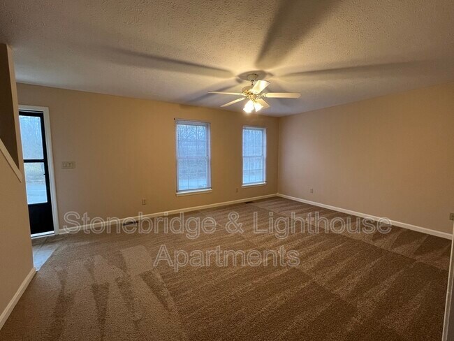 Building Photo - 7942 Old Vincennes Rd