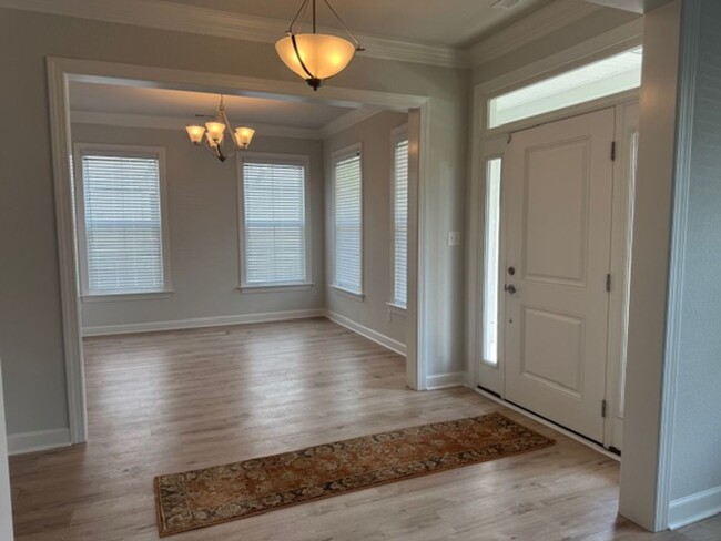 Foto del edificio - Immaculate Four Bedroom Home in Joliff Lan...