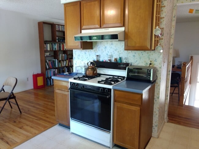 Building Photo - Spacious, East Boulder Home in Great Neigh...