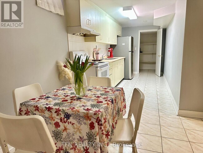 Building Photo - 5 Belwood Blvd