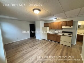 Building Photo - 1646 Pulte St