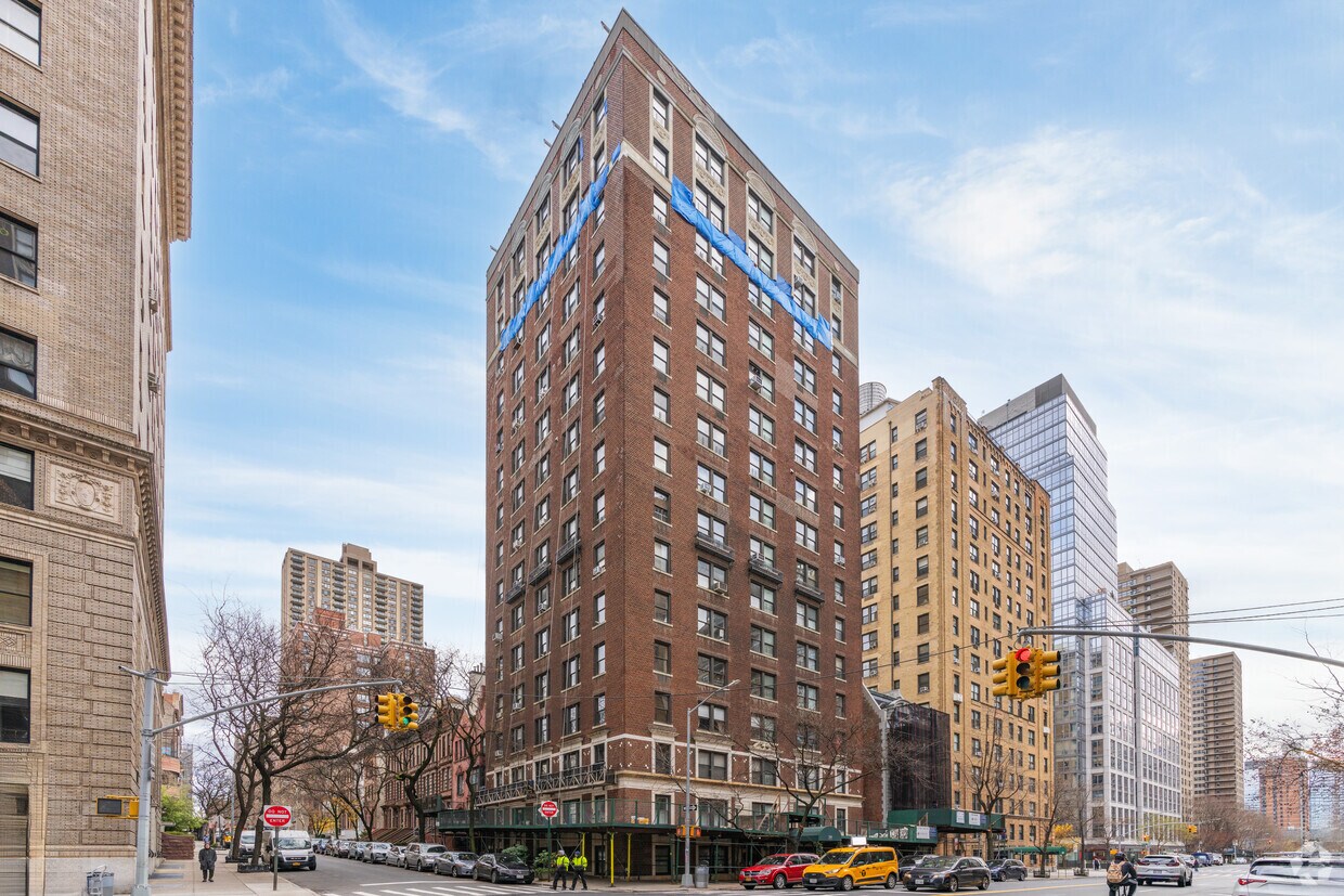 Foto principal - 240 W West End Ave