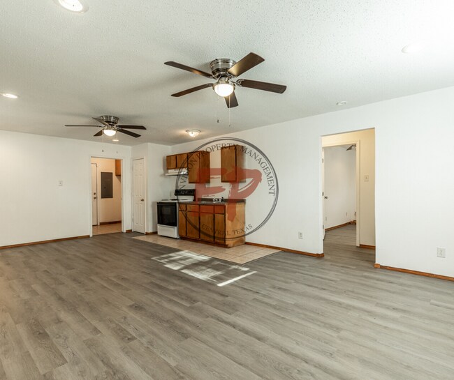 Foto del edificio - 140 County Rd 1604