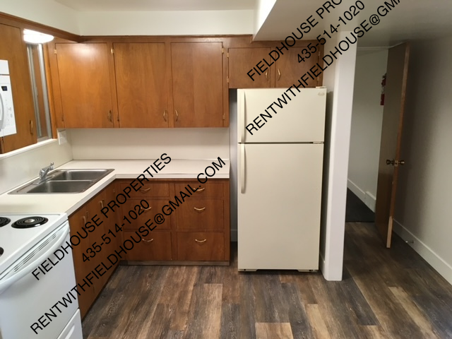 Building Photo - 812 N 700 E