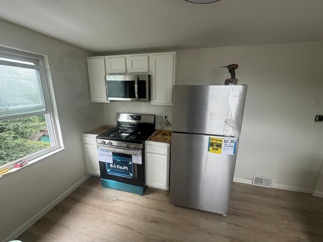 New stainless steel appliances - 244 Clairmont Ave