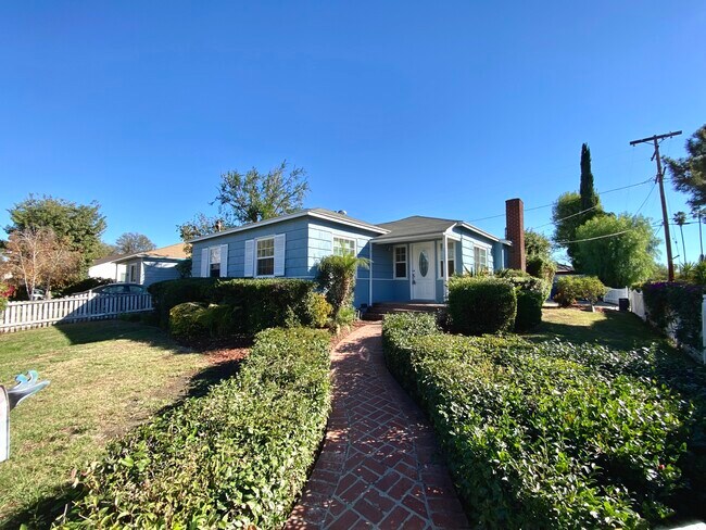 Foto del edificio - 5840 Alonzo Ave