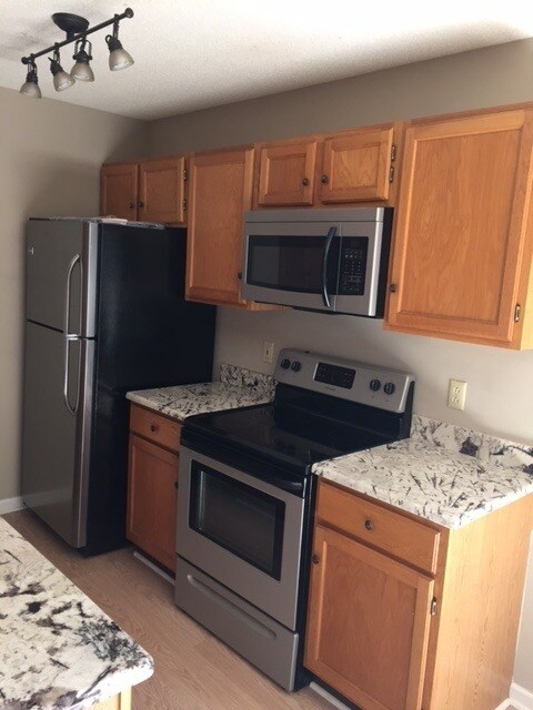 Building Photo - Nice Townhouse for Lease in Boones Creek