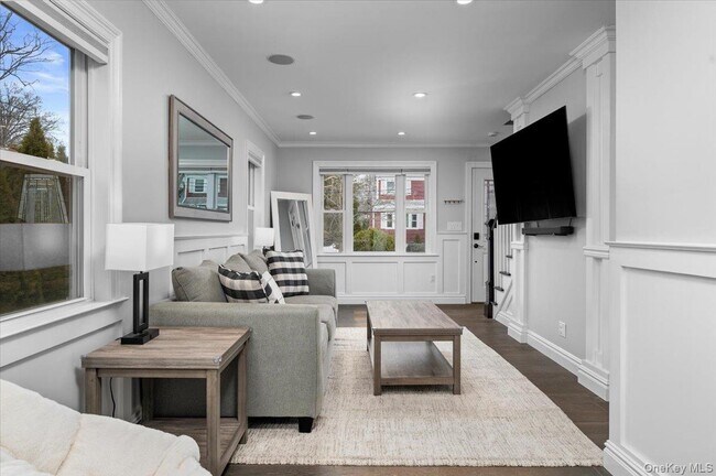 Foto del edificio - 216 Florence St