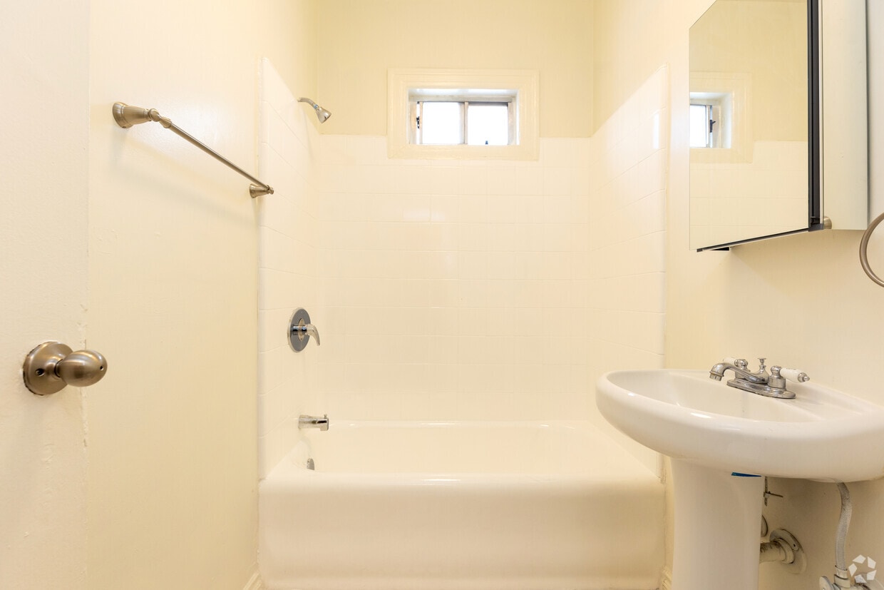 NRE The Bard Apartments Apartments in Los Angeles, CA Westside