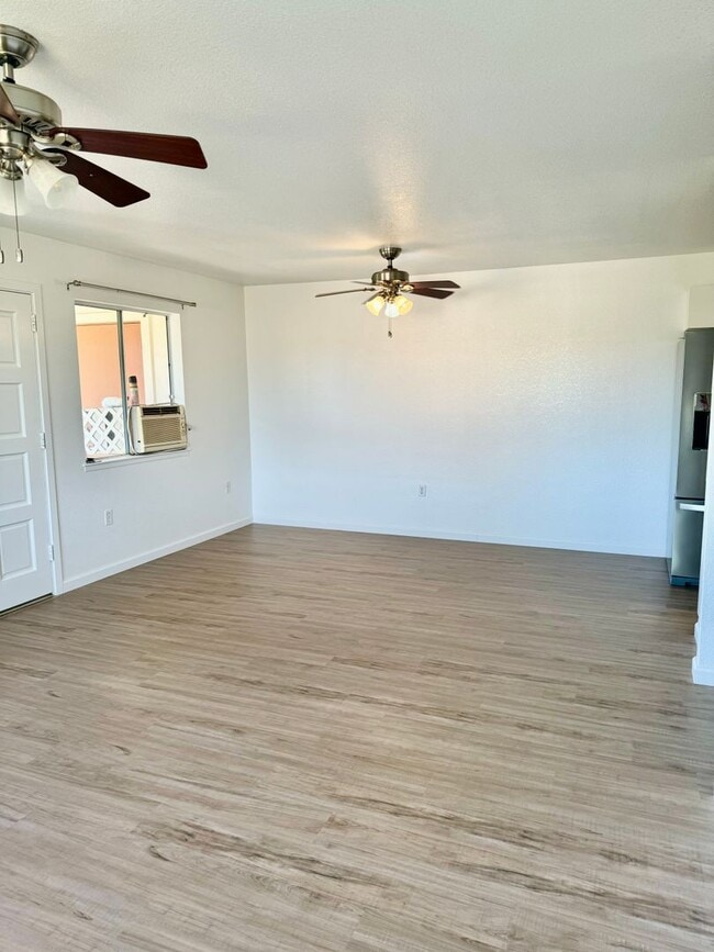 Building Photo - Aeloa Terrace - Rarely available 3 bedroom...