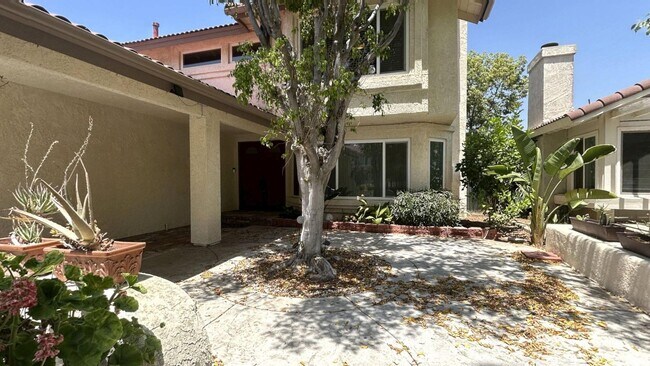 Foto del edificio - Gorgeous 4 Bedroom 2.5 Bathroom Home in So...