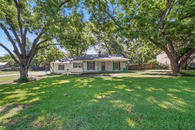 Foto del edificio - 208 Grace Ln